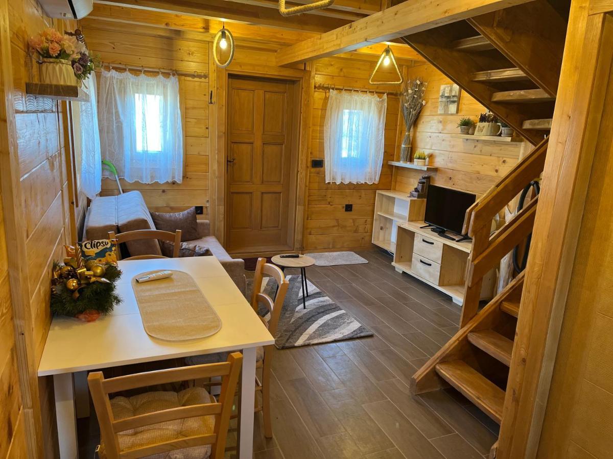ורדניק Apartmani Joka I Drvene Kucice מראה חיצוני תמונה