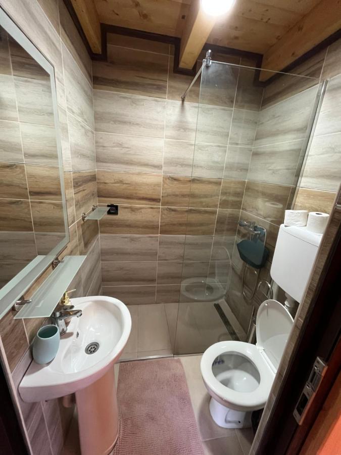 ורדניק Apartmani Joka I Drvene Kucice מראה חיצוני תמונה